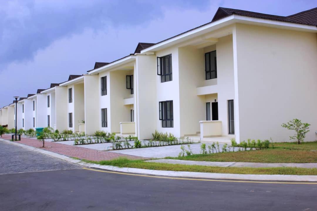 Lakowe Lakes Golf Resort Apartment Lagos Extérieur photo